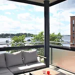 Kotimaailma Hotel *