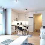 Kotimaailma Hotel *