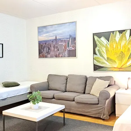 فندق Kotimaailma *